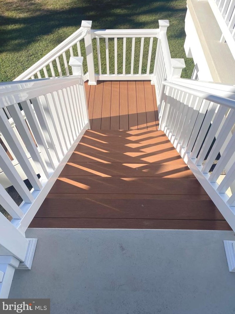 826 Plymouth Dr, Waterford Township NJ exterior