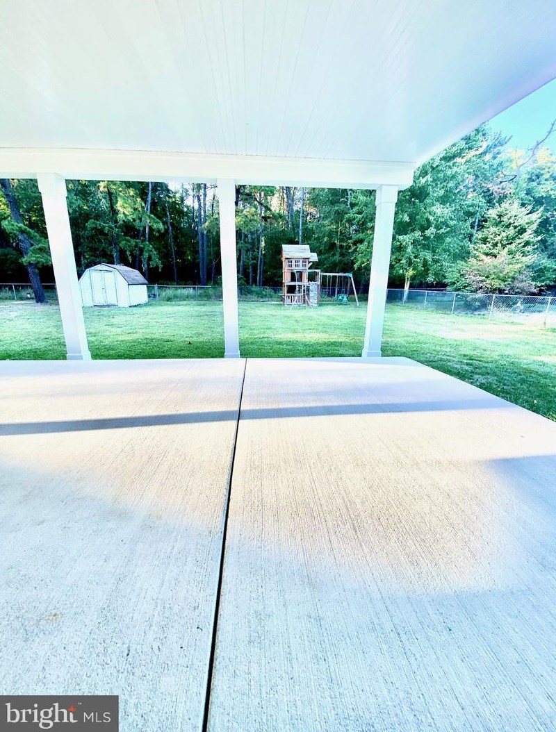 826 Plymouth Dr, Waterford Township NJ exterior