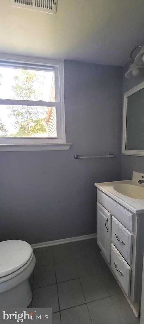 105 Ebbetts Dr, Waterford Township NJ 08004-3020 exterior