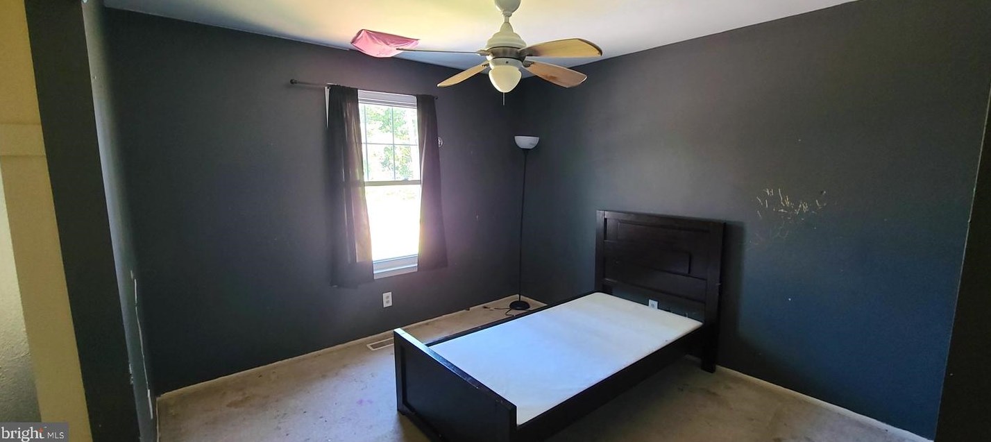 105 Ebbetts Dr, Waterford Township NJ 08004-3020 exterior