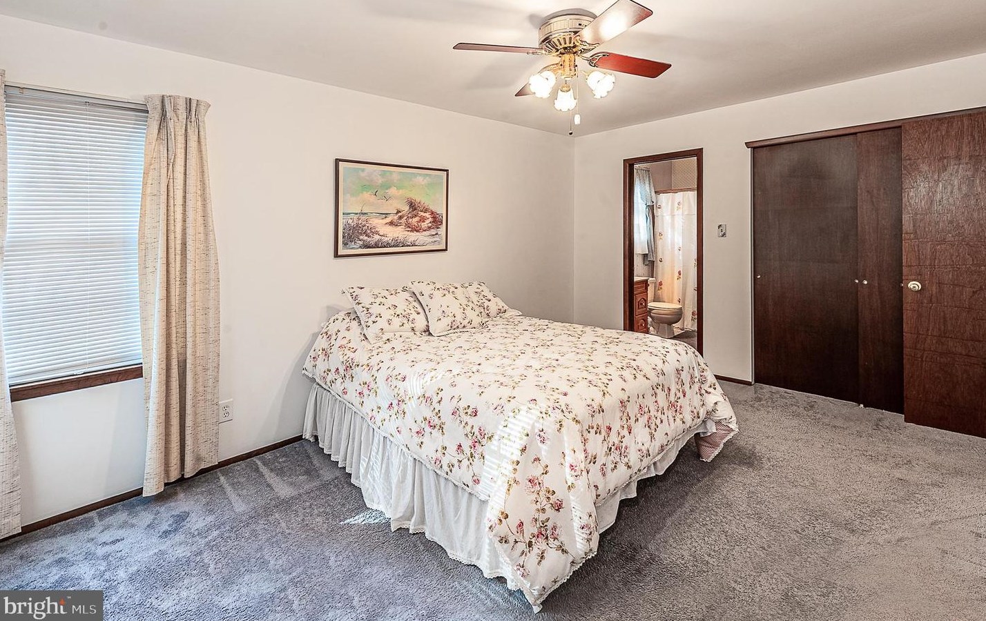 5 Woodstream Dr, Waterford Township NJ 08004-2933 exterior