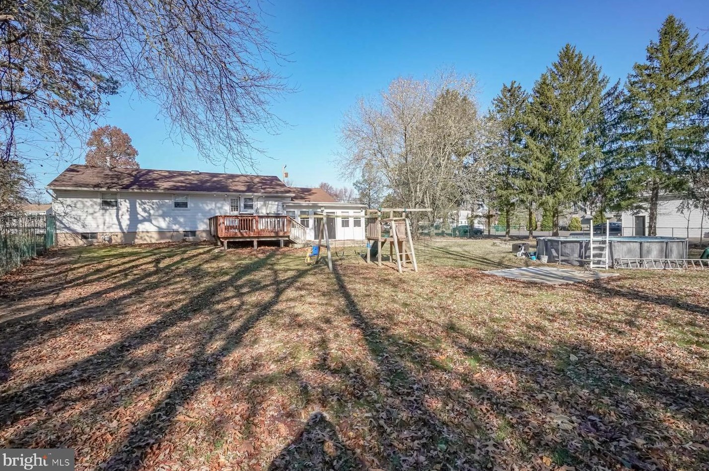 2304 Auburn Ave, Waterford Township NJ 08004-1722 exterior