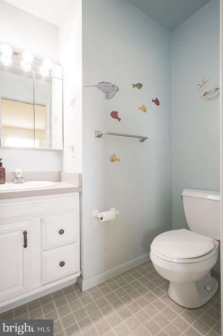 2304 Auburn Ave, Waterford Township NJ 08004-1722 exterior