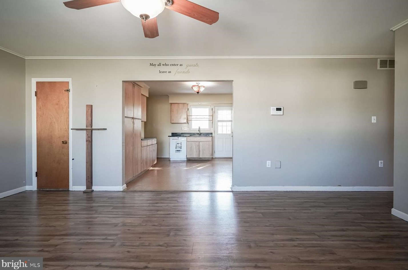 2304 Auburn Ave, Waterford Township NJ 08004-1722 exterior