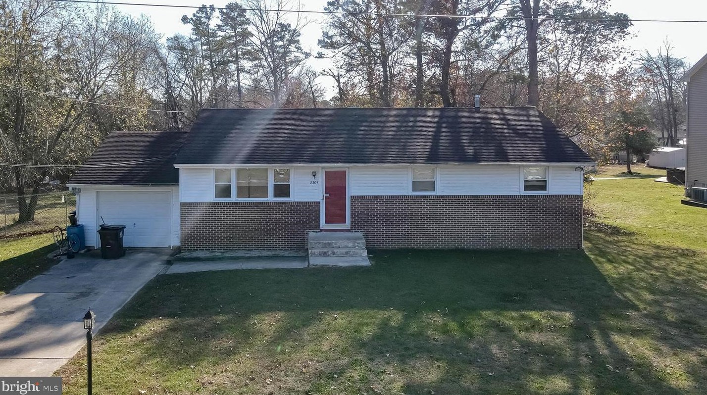 2304 Auburn Ave, Waterford Township NJ 08004-1722 exterior