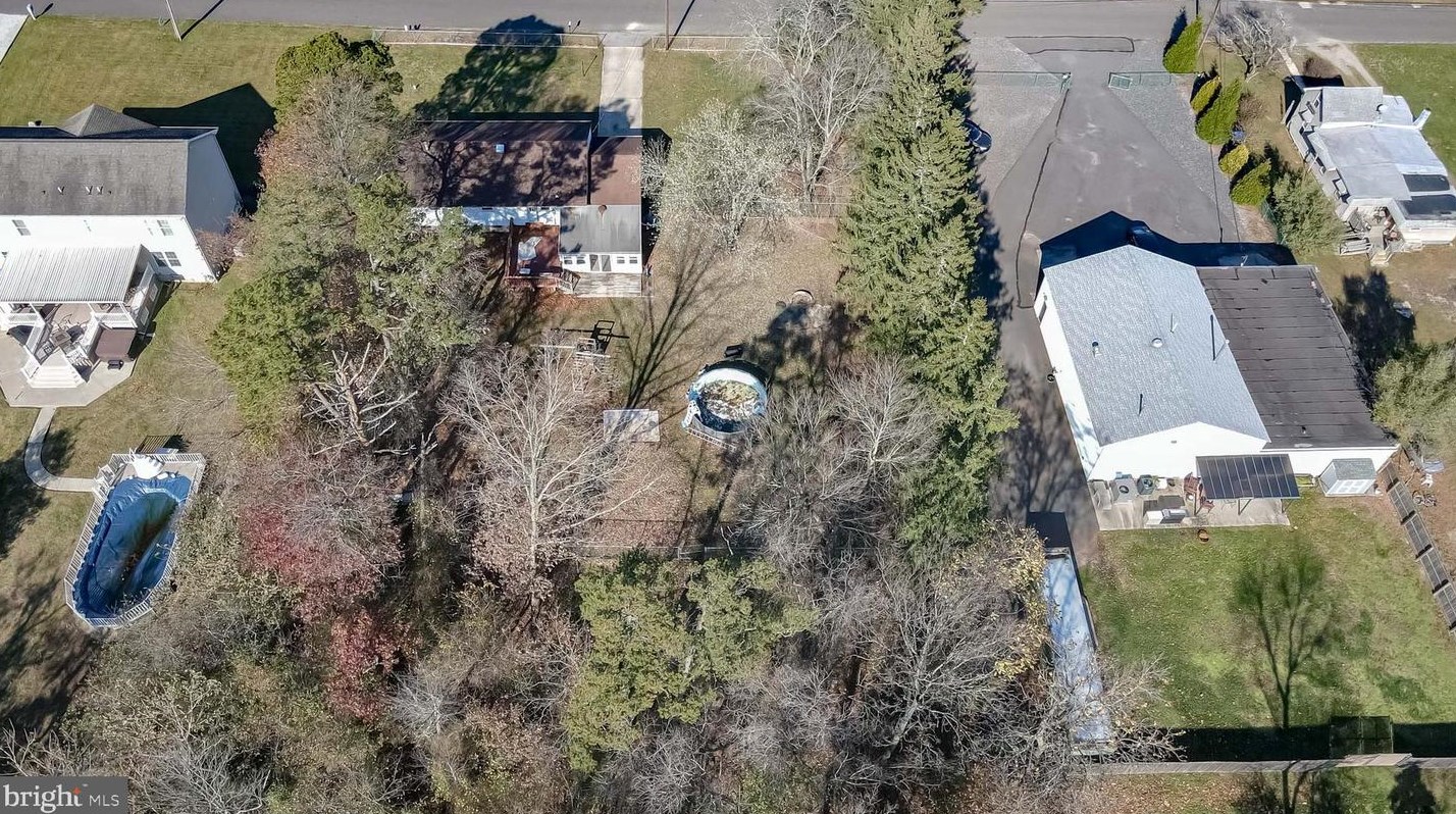 2304 Auburn Ave, Waterford Township NJ 08004-1722 exterior