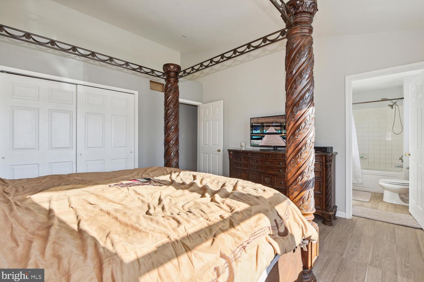 1007 Lincoln Ave, Waterford Township NJ 08004-1239 exterior