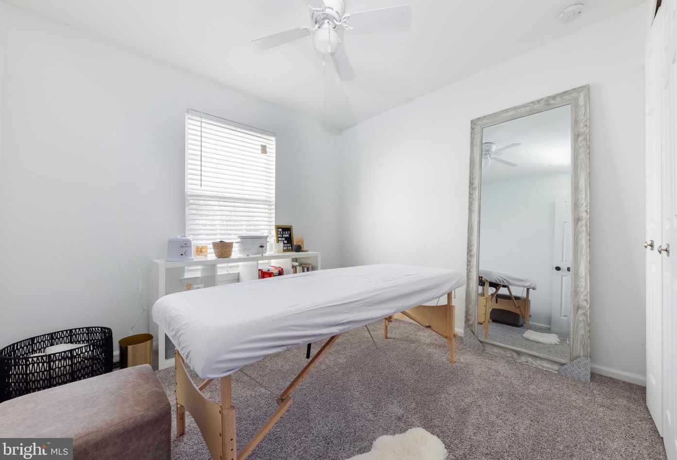 18 Bromley Ct, Waterford Township NJ  08004-2490 exterior