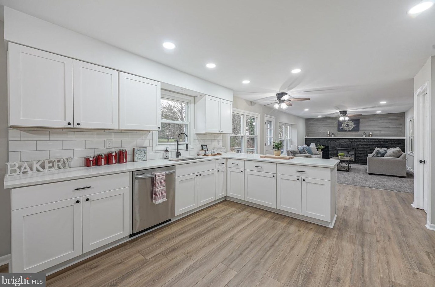 2294 Richards Ave, Waterford Township NJ  08004-1219 exterior