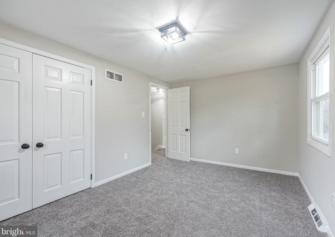 2294 Richards Ave, Waterford Township NJ  08004-1219 exterior