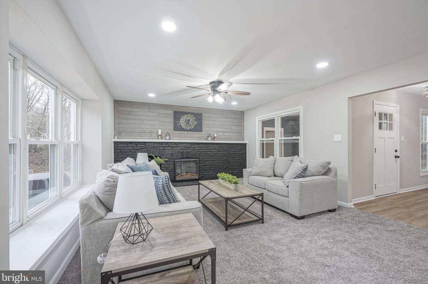 2294 Richards Ave, Waterford Township NJ  08004-1219 exterior