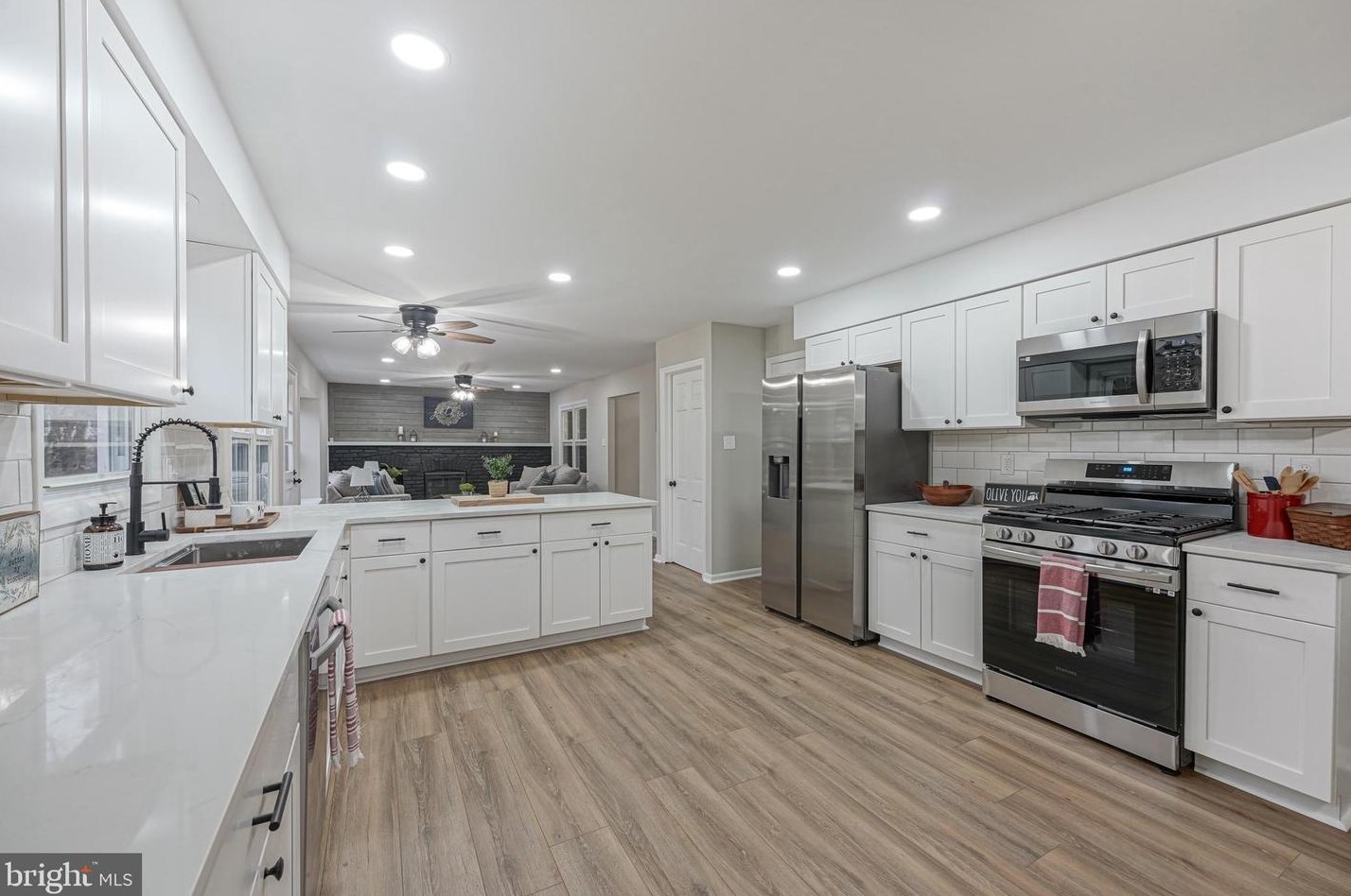 2294 Richards Ave, Waterford Township NJ  08004-1219 exterior