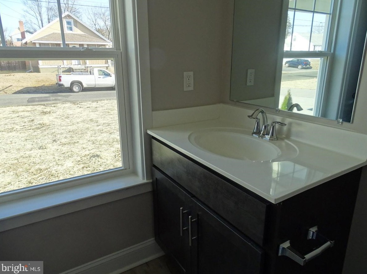 110 Richmond Ave, Blenheim, NJ 08012