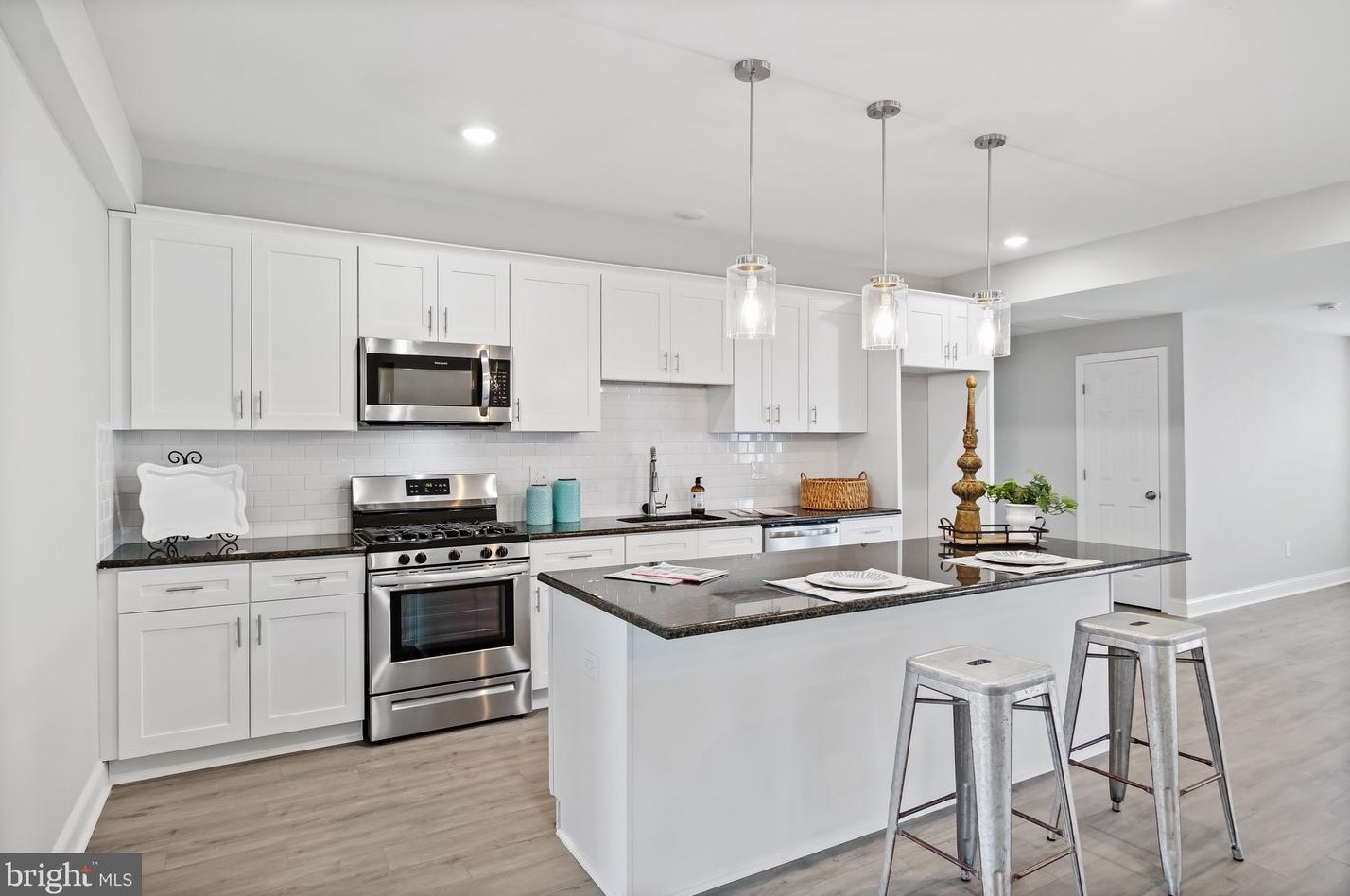 1034 Front St, Glendora NJ  08029-1026 exterior