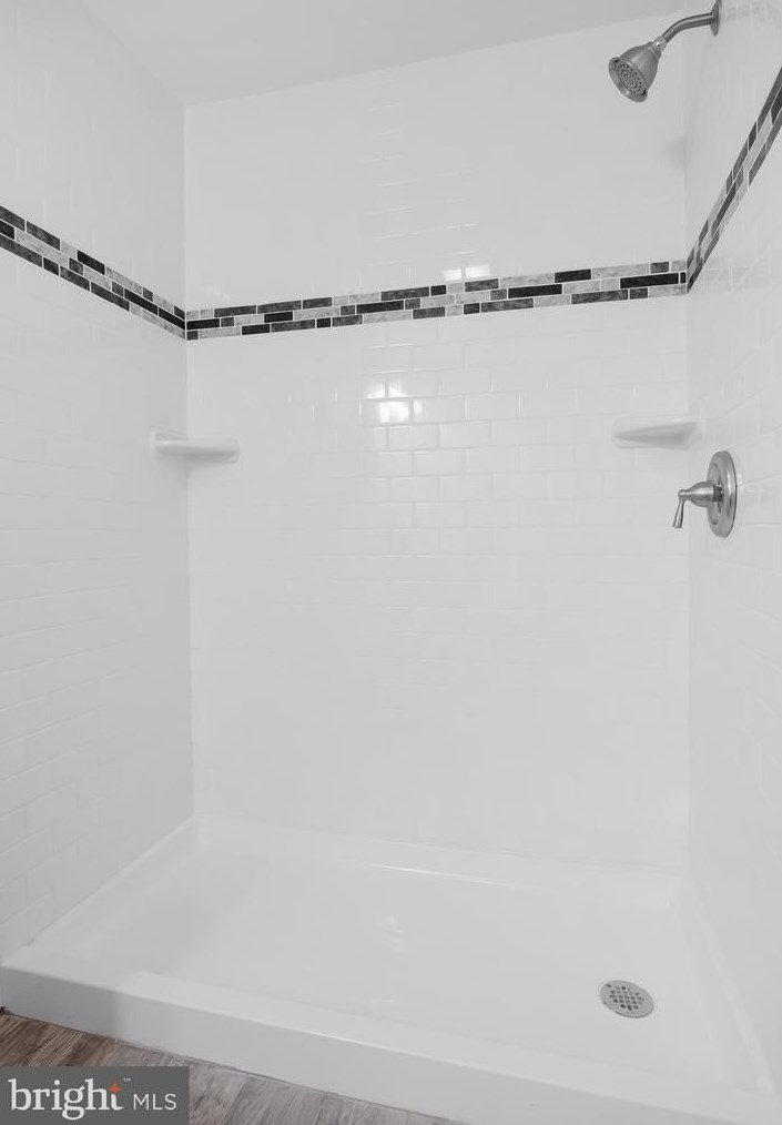 1034 Front St, Glendora NJ  08029-1026 exterior