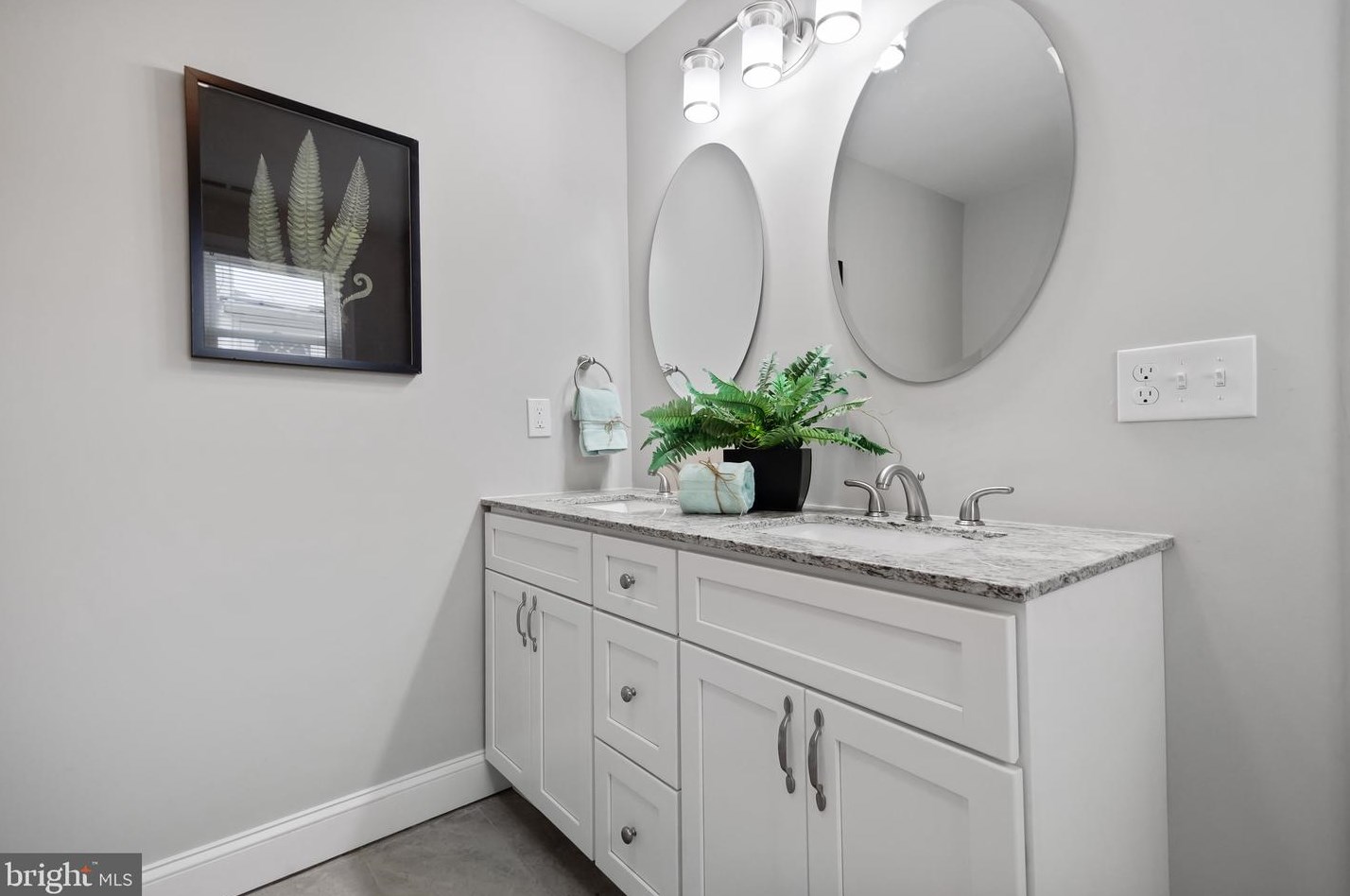 1034 Front St, Glendora NJ  08029-1026 exterior