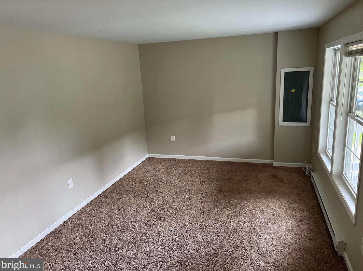 209 Gibbons Ct, Waterford Township NJ  08004-2448 exterior