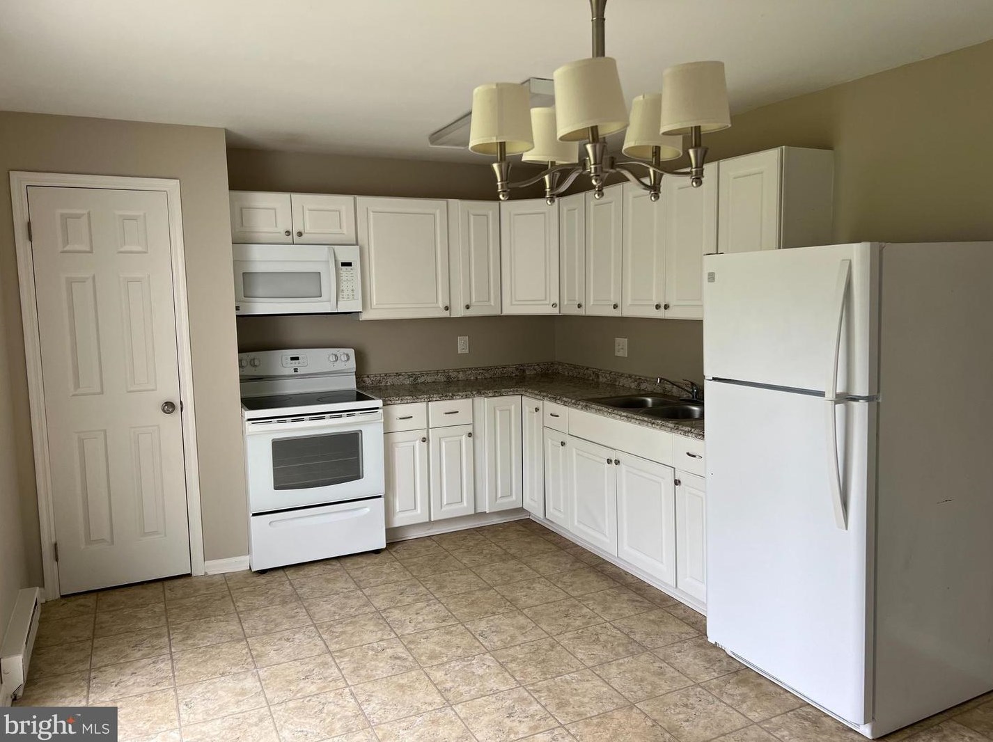 209 Gibbons Ct, Waterford Township NJ  08004-2448 exterior
