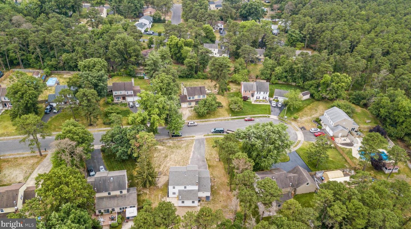 708 Forrest Dr, Waterford Township NJ  08004-1125 exterior