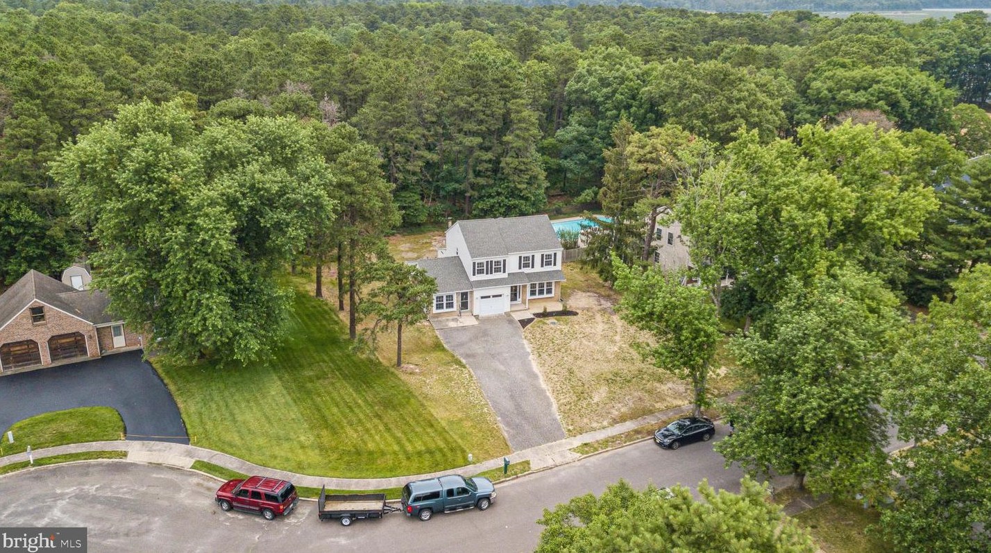 708 Forrest Dr, Waterford Township NJ  08004-1125 exterior