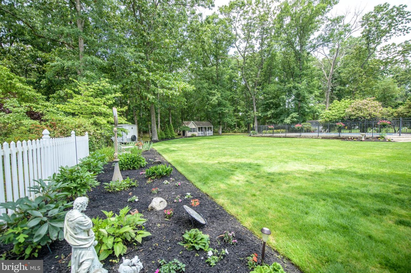 2211 Linden Ave, Waterford Township NJ 08004-1210 exterior