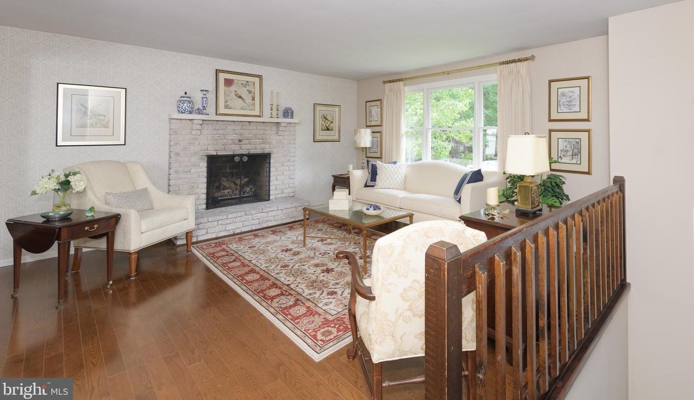 2211 Linden Ave, Waterford Township NJ 08004-1210 exterior