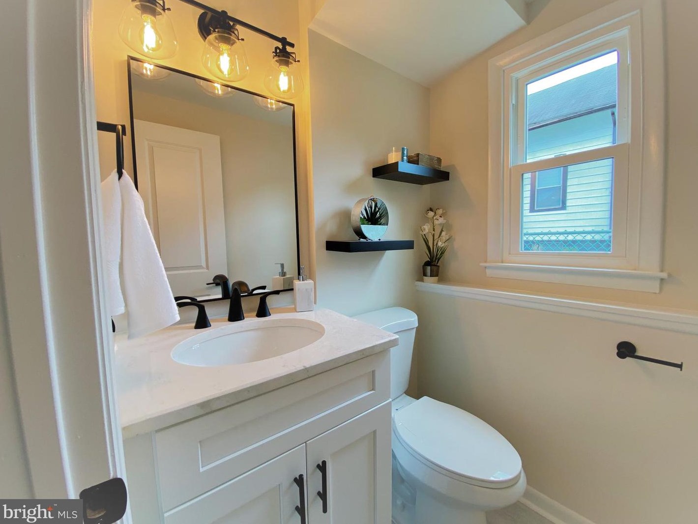 42 Charleston Ave, Lawnside NJ 08045-1609 exterior