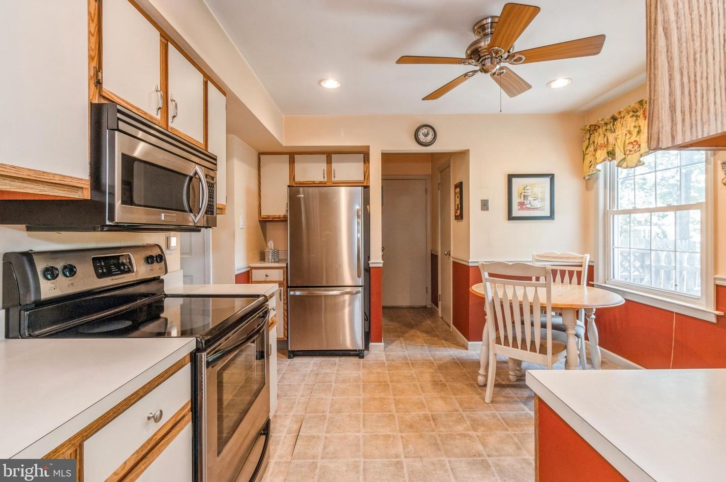 61 Woodstream Dr, Waterford Township NJ 08004-2923 exterior