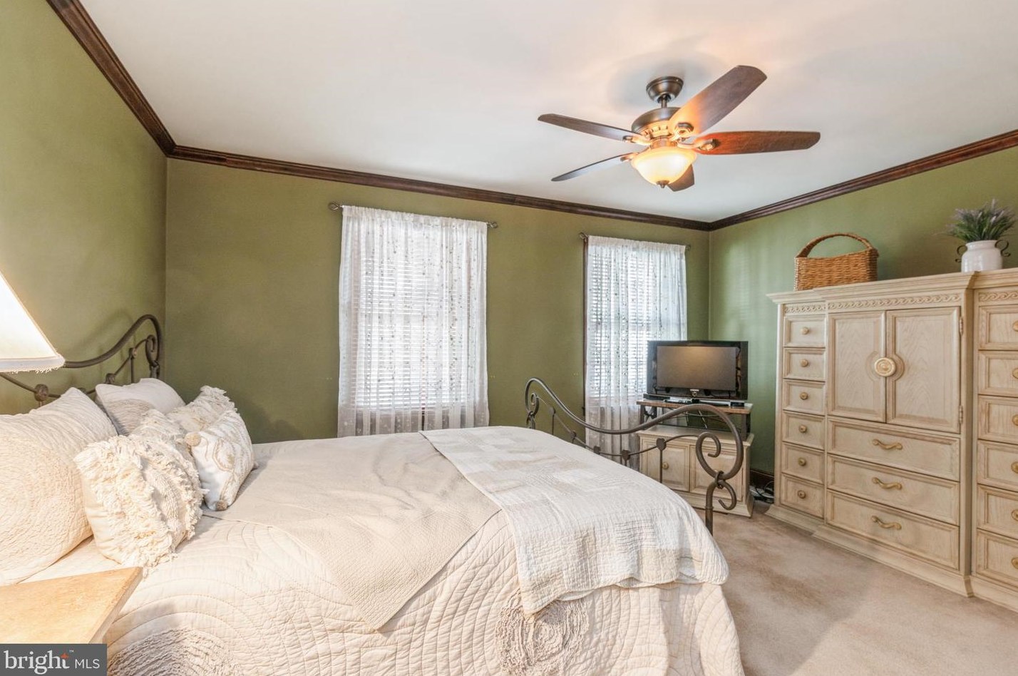 61 Woodstream Dr, Waterford Township NJ 08004-2923 exterior