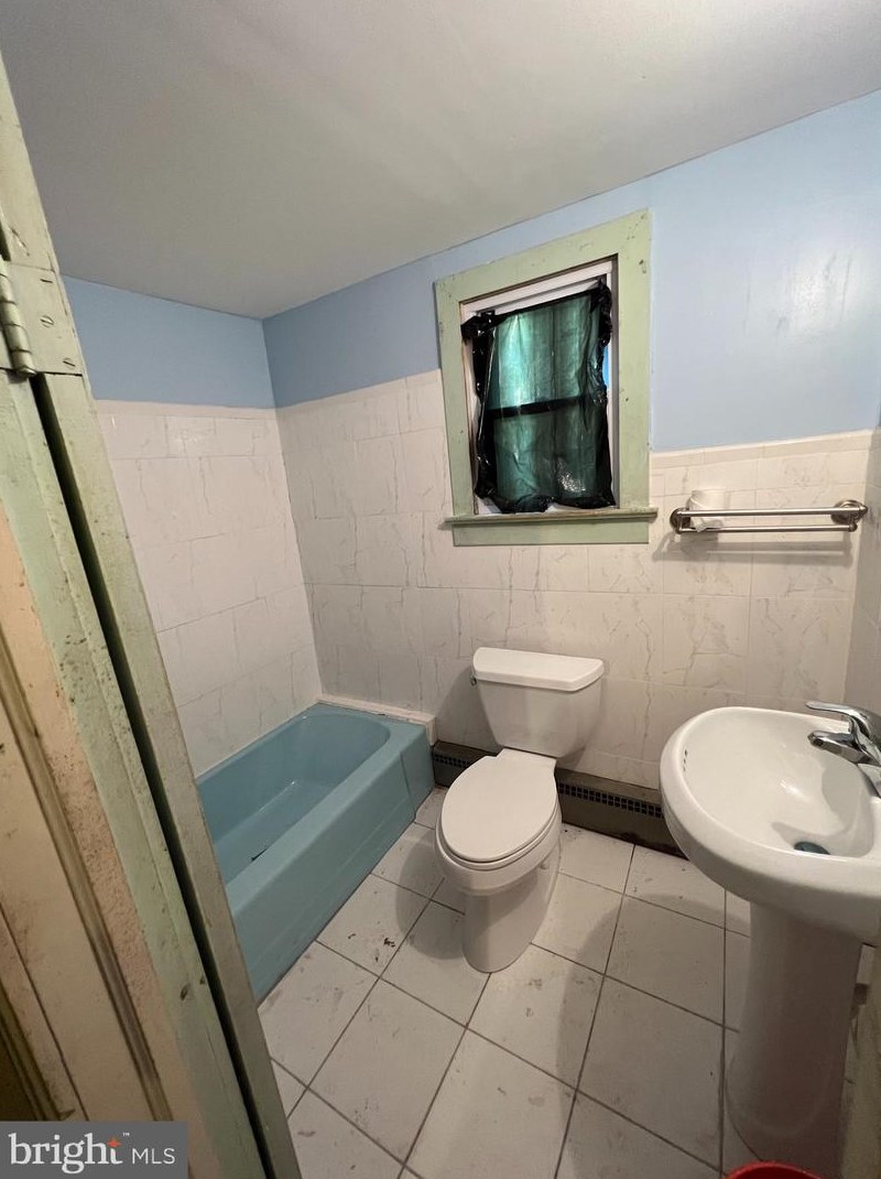 226 Stevens Ave, Waterford Township NJ 08004-2344 exterior