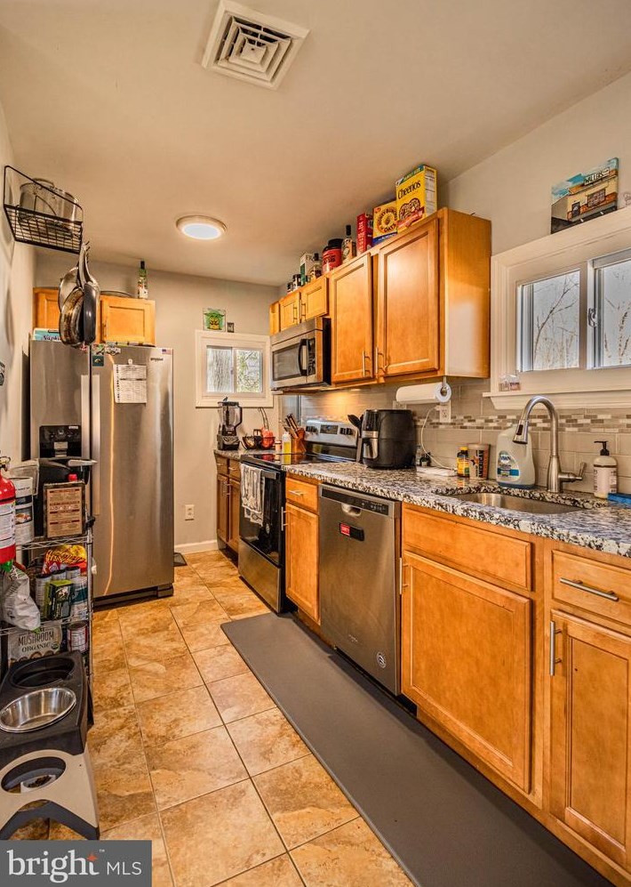 244 Nelson Ave, Waterford Township NJ  08004-2328 exterior