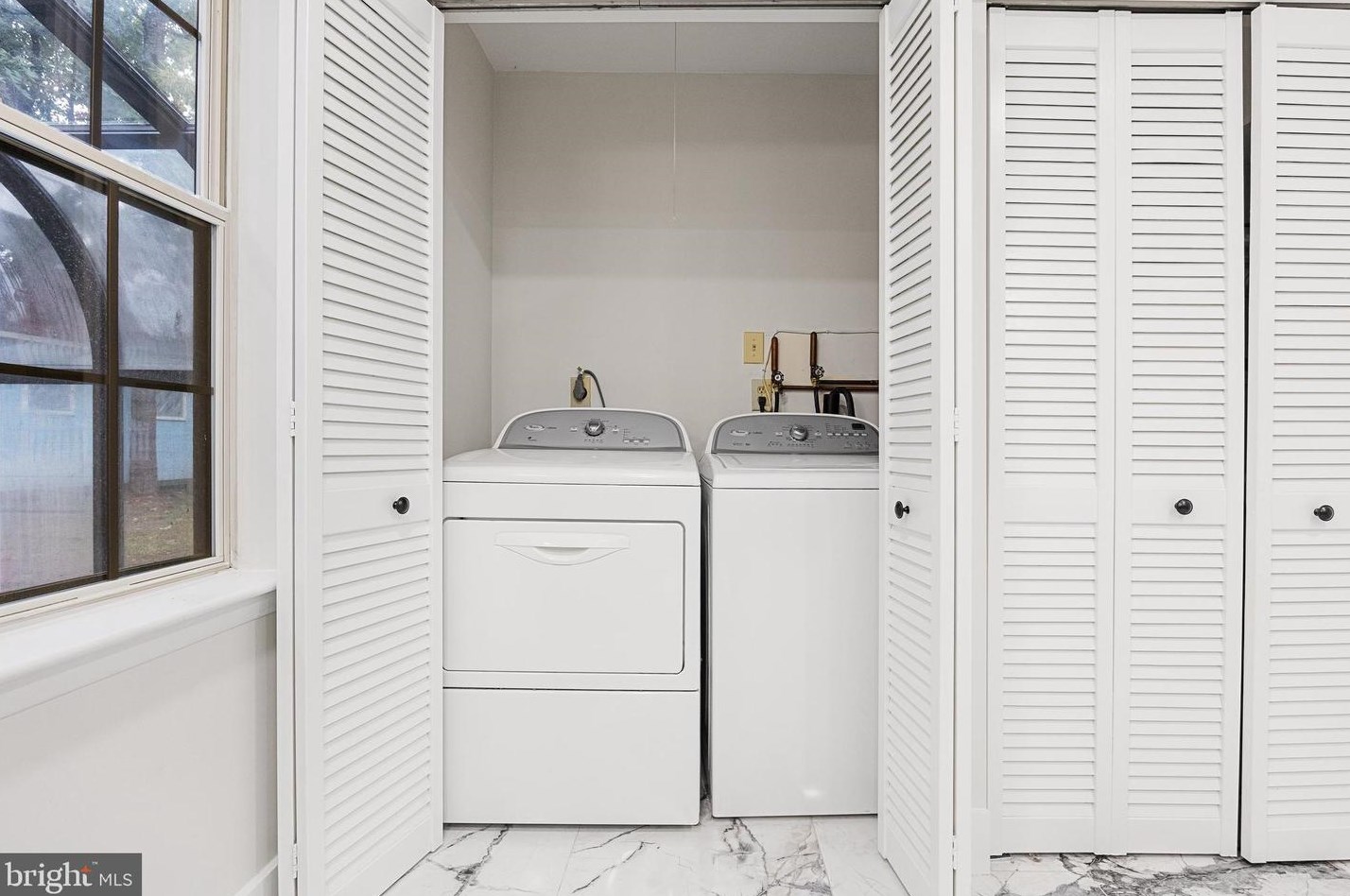 13 Hunter Ct, Waterford Township NJ 08004-2921 exterior