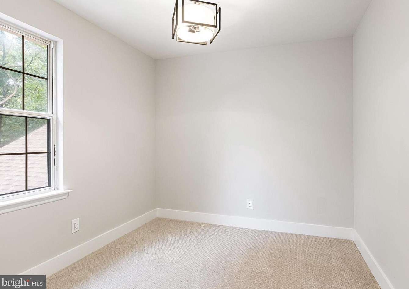 13 Hunter Ct, Waterford Township NJ 08004-2921 exterior