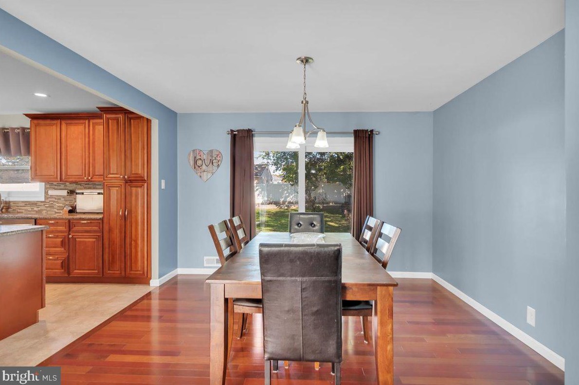 713 George Ln, Glendora NJ  08029-1712 exterior