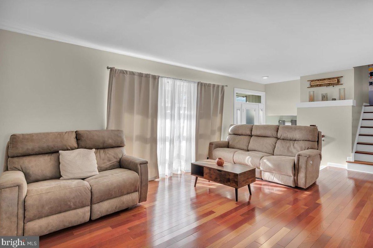 713 George Ln, Glendora NJ  08029-1712 exterior