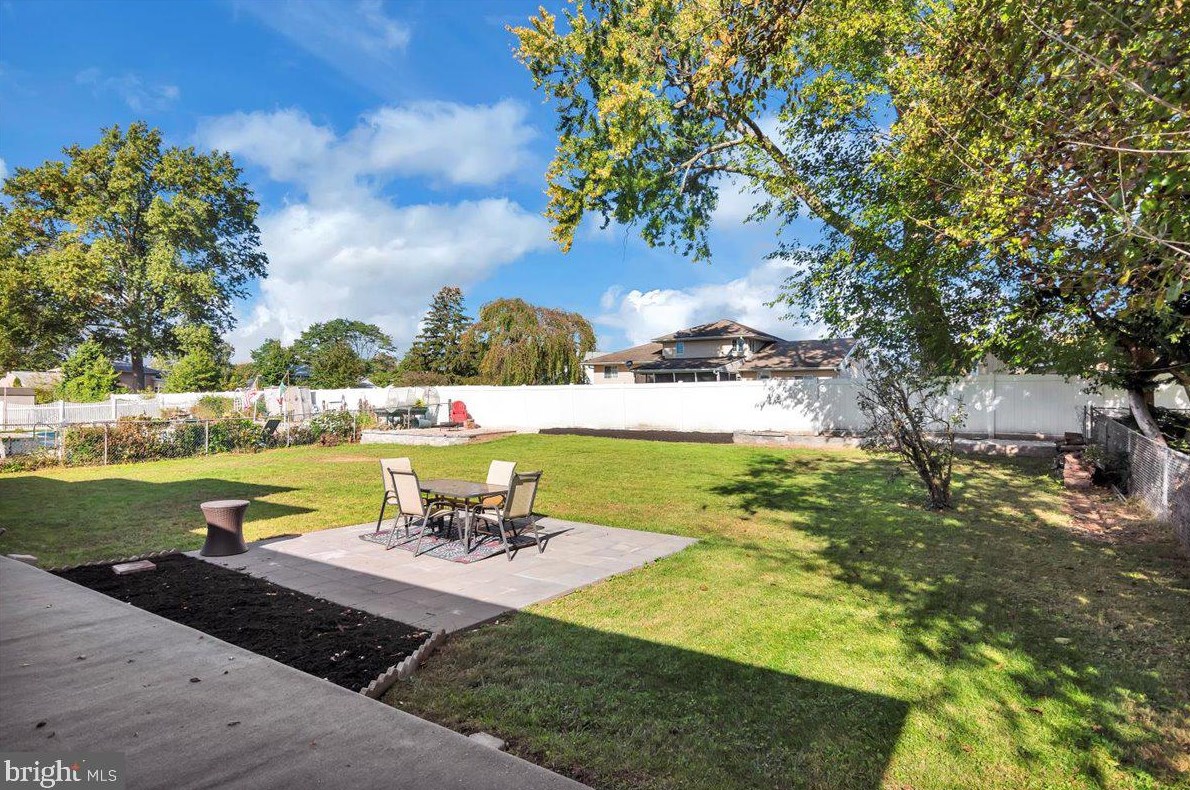 713 George Ln, Glendora NJ  08029-1712 exterior