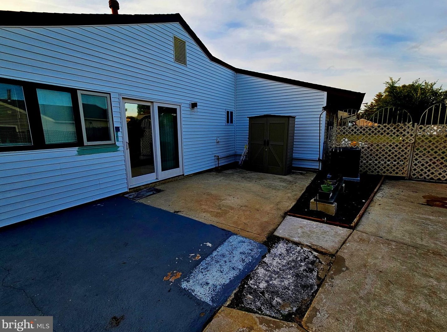 43 Penfield Ln, Erial NJ  08081-1813 exterior