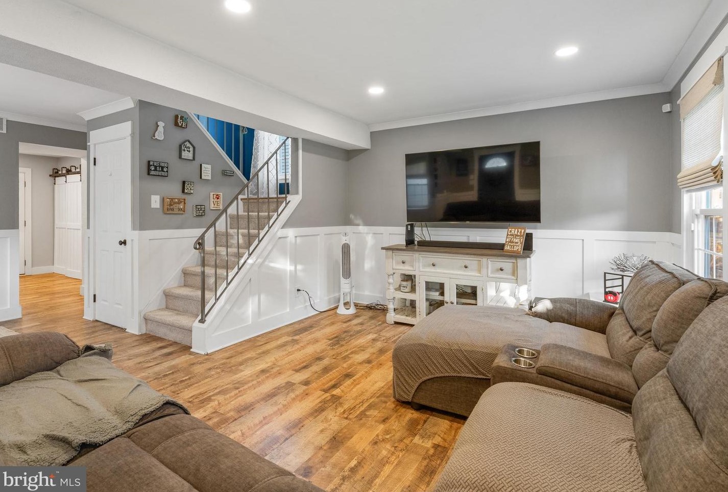 9 Horseshoe Ct, Waterford Township NJ  08004-2922 exterior