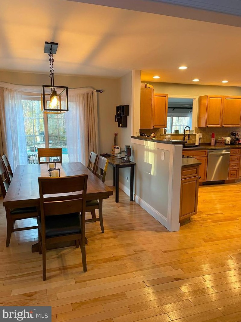 706 Cannery Row, Waterford Township NJ  08004-1224 exterior