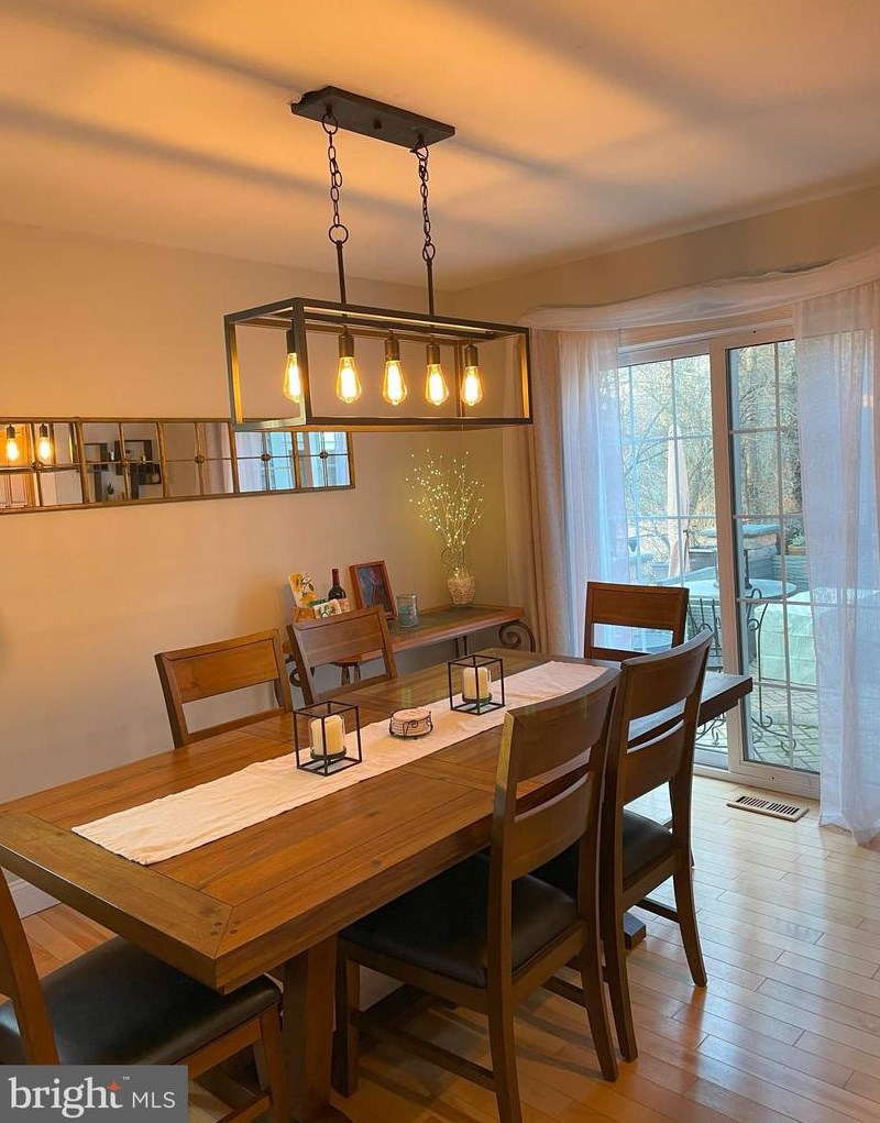 706 Cannery Row, Waterford Township NJ  08004-1224 exterior