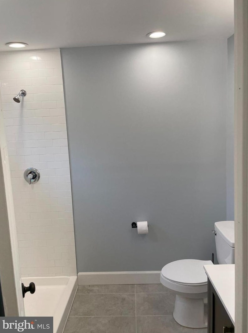 706 Cannery Row, Waterford Township NJ  08004-1224 exterior