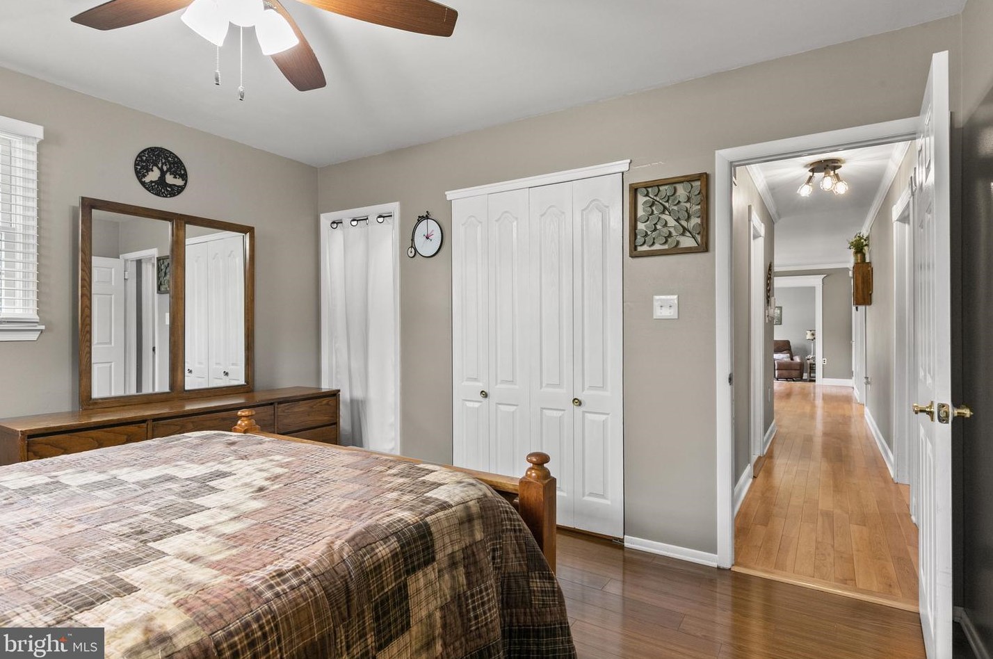 128 Hayes Mill Rd, Waterford Township NJ  08004-2419 exterior