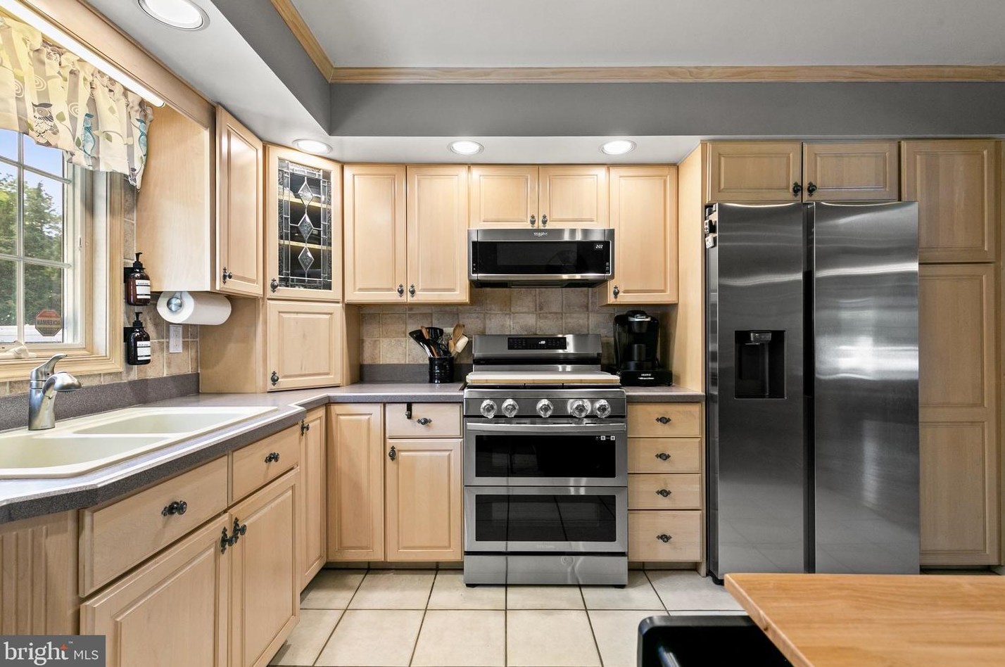 128 Hayes Mill Rd, Waterford Township NJ  08004-2419 exterior