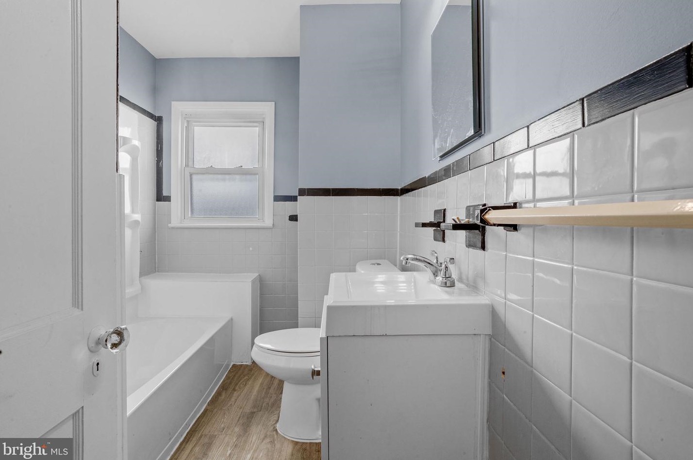 212 Chestnut Ave, Camden NJ  08109-2049 exterior