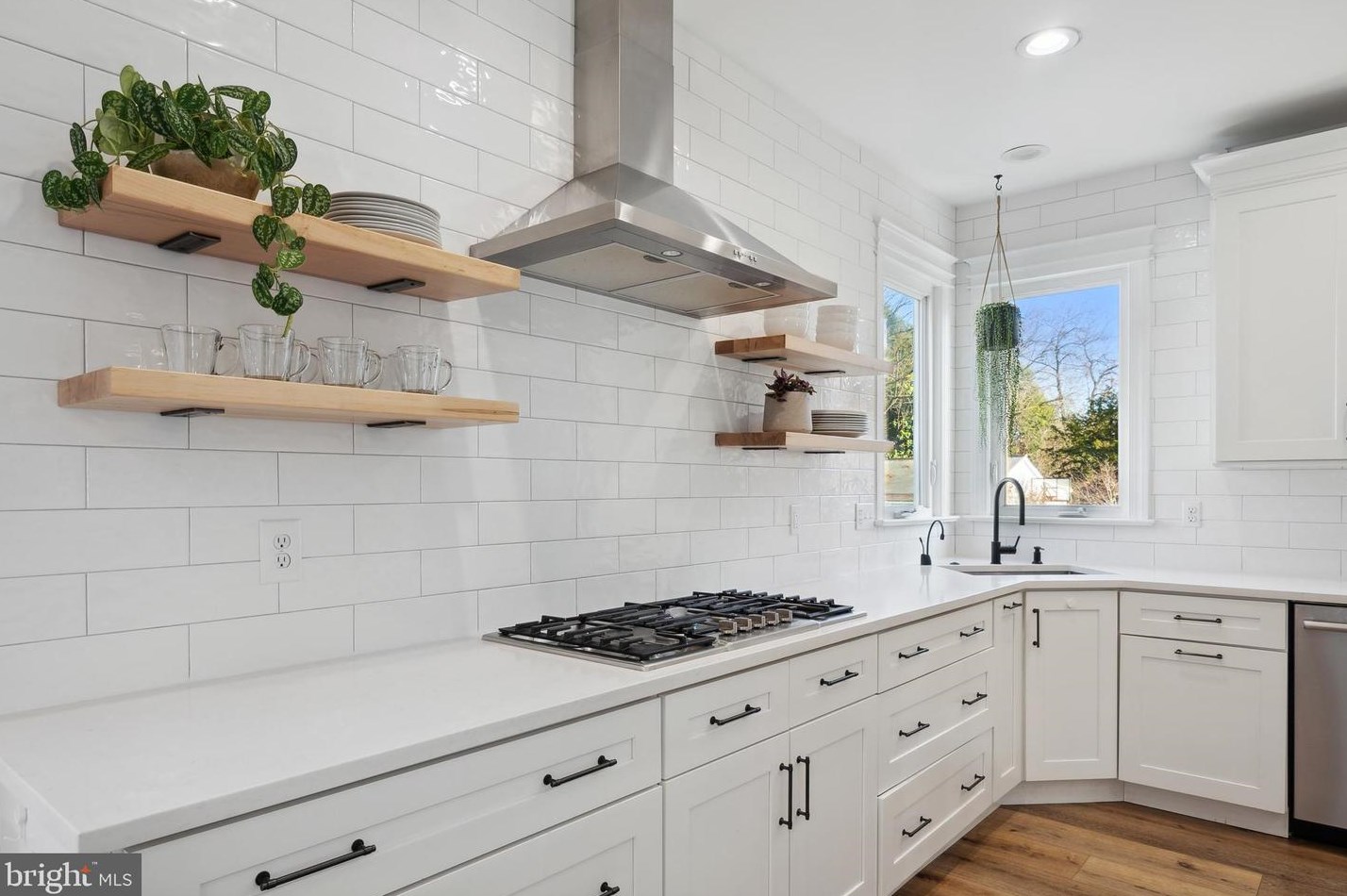 439 Melrose Ave, Camden NJ  08108-2519 exterior