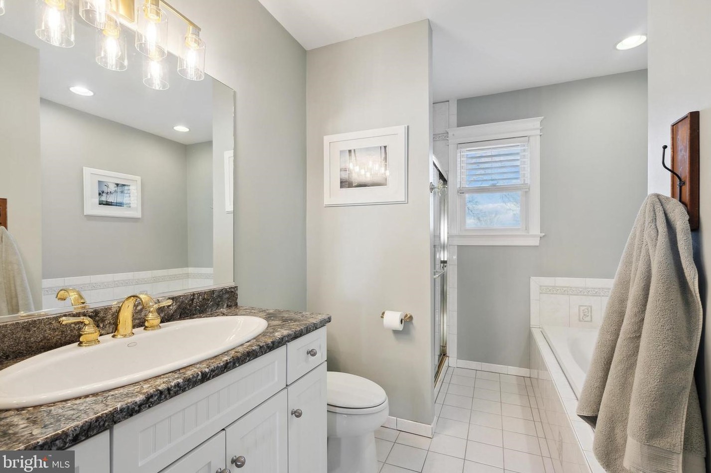 439 Melrose Ave, Camden NJ  08108-2519 exterior