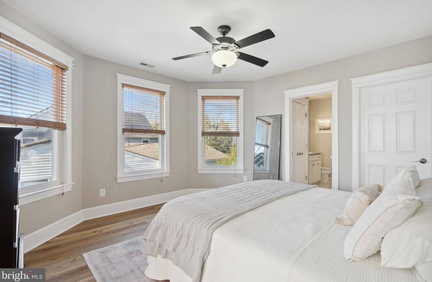 439 Melrose Ave, Camden NJ  08108-2519 exterior