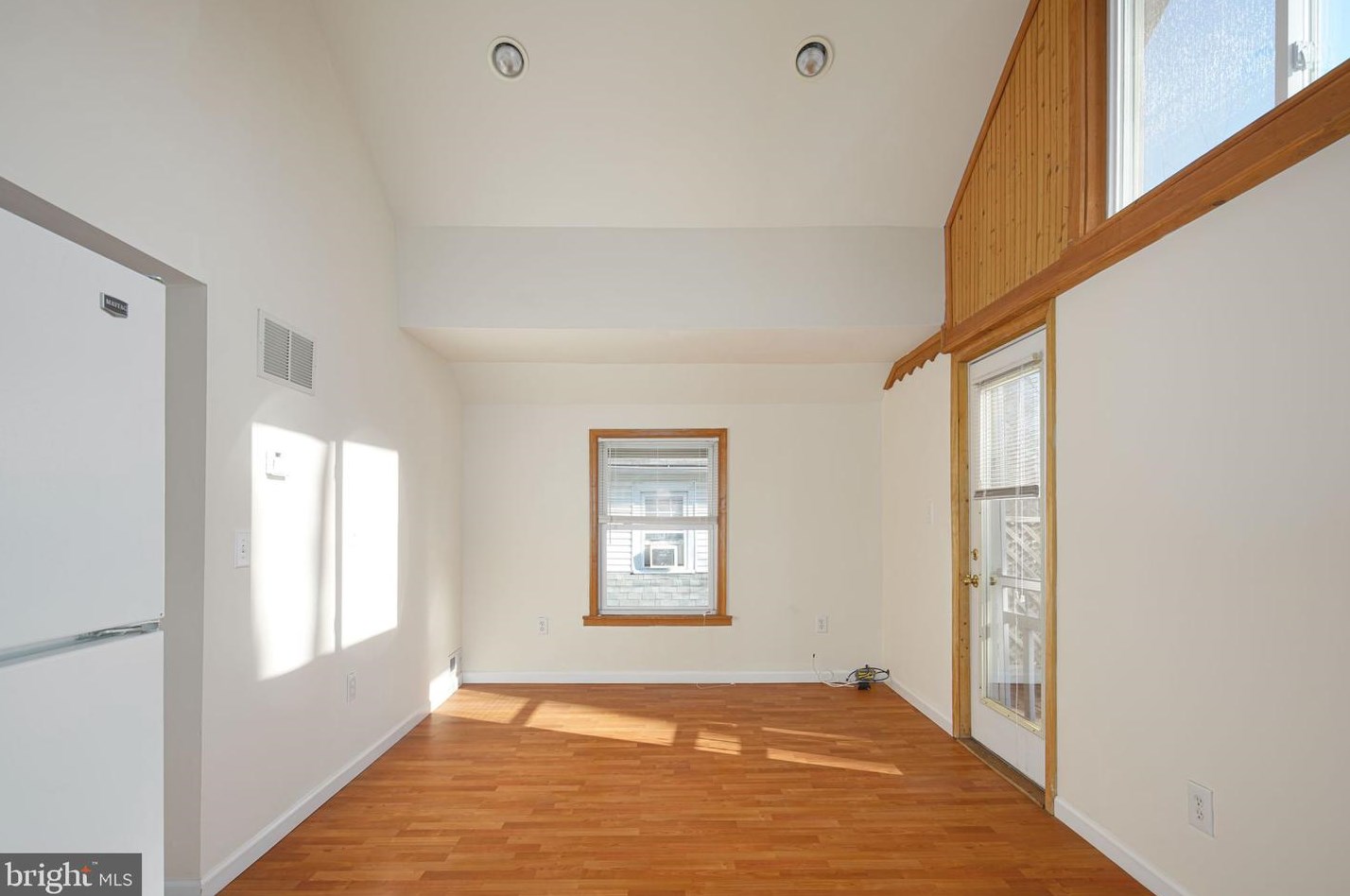 26 Albertson Ave, Camden NJ  08108-2302 exterior