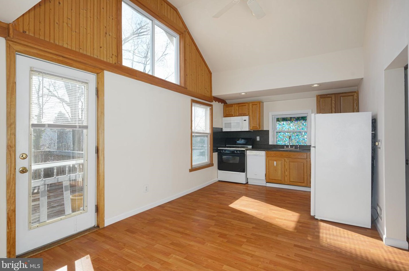 26 Albertson Ave, Camden NJ  08108-2302 exterior