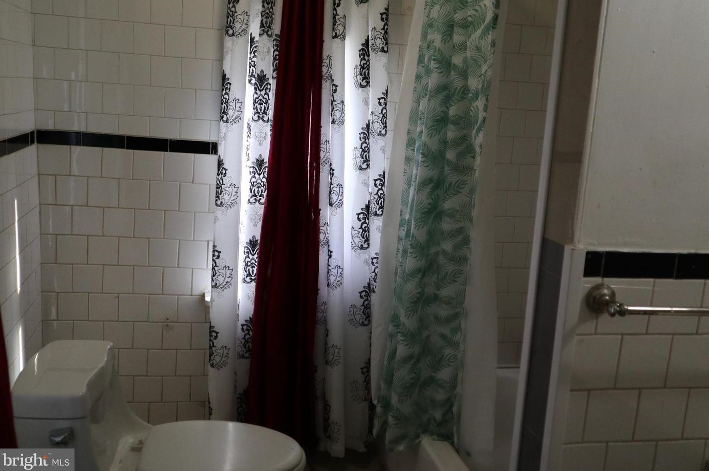 2929 Thompson St, Camden NJ  08105-1337 exterior